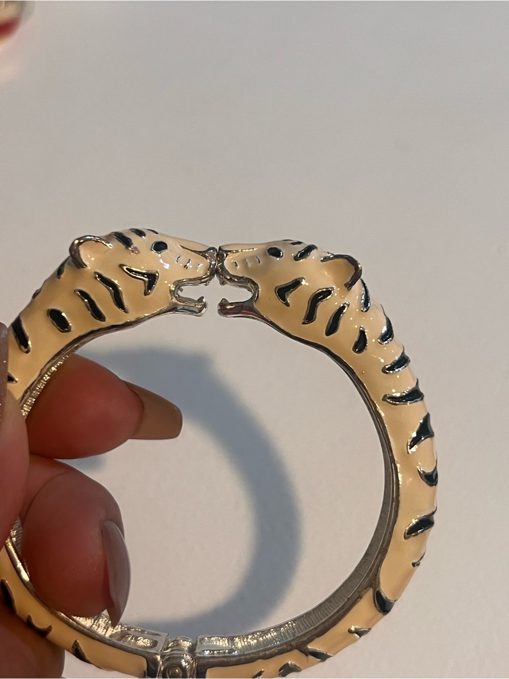Cream Tiger-Accent Hinged Bangle Bracelet - Picture 5 of 5